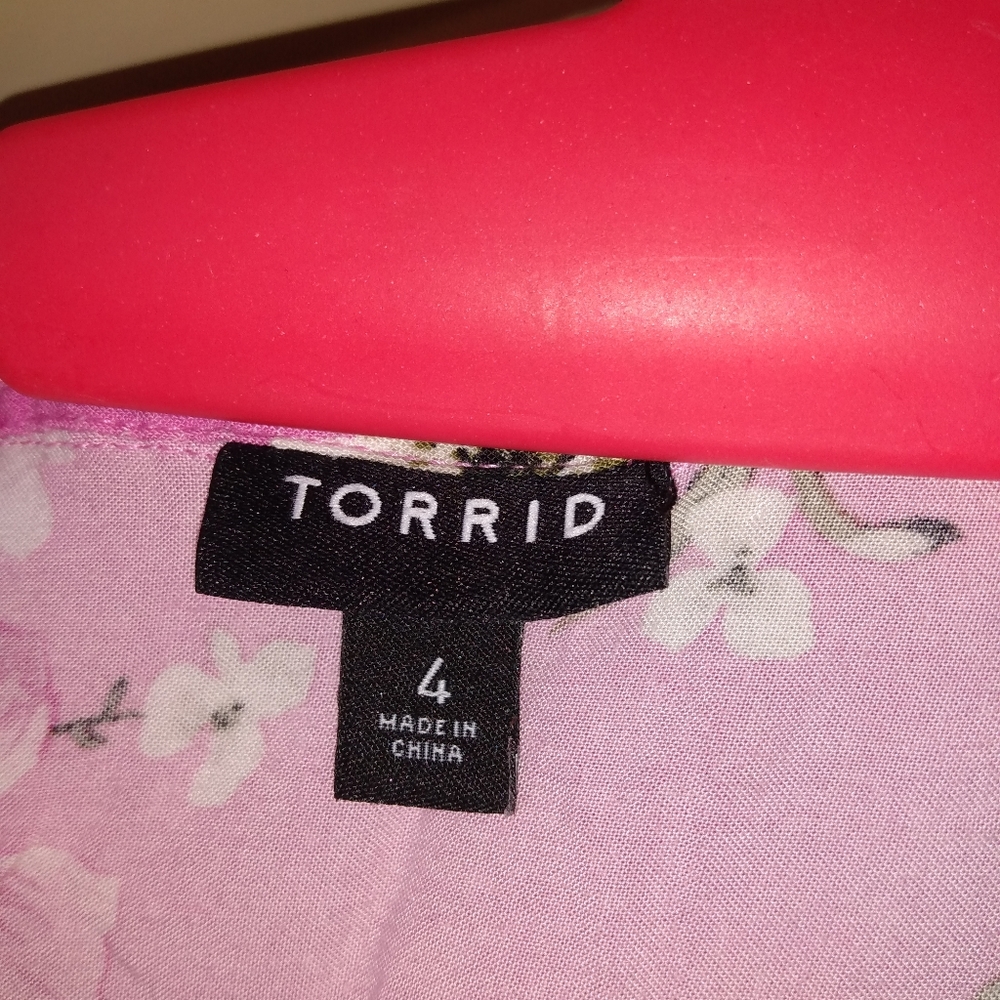 Torrid flower print shirt